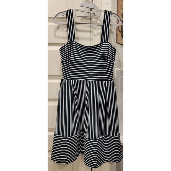 Banana Republic Striped Summer Dress - Picture 10 of 11